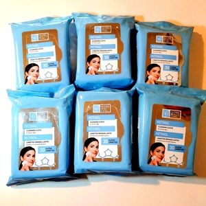 6 Packs of Retinol cleansing wipes